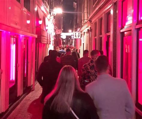 Red Light District Amsterdam: Costs, Tips, and。